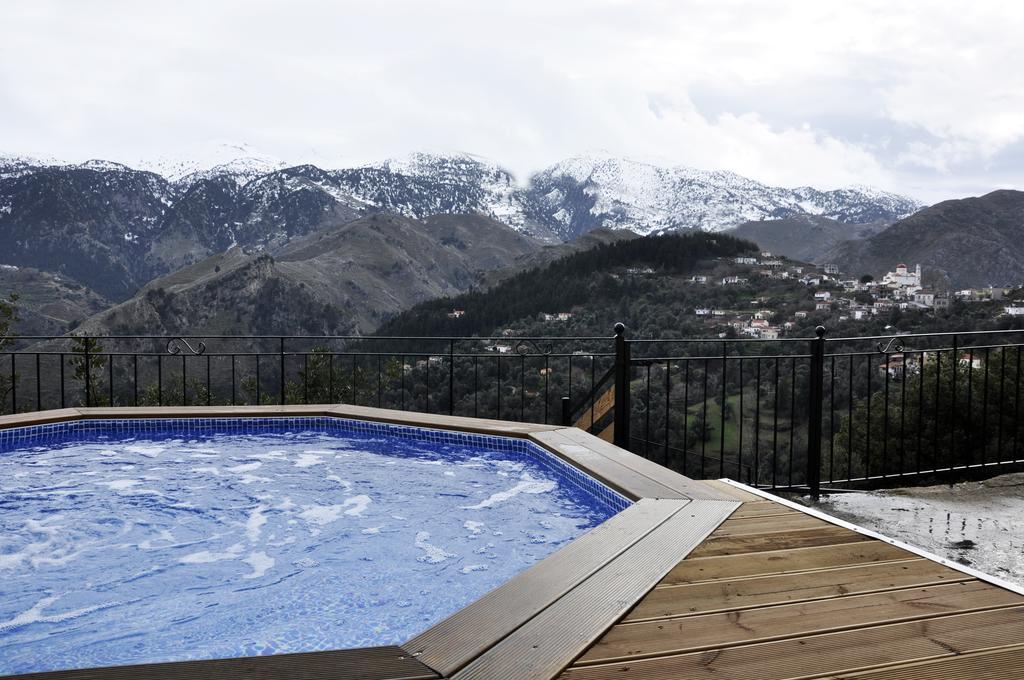 Villa Lakki Heated Round Pool Jacuzzi Lákkoi エクステリア 写真